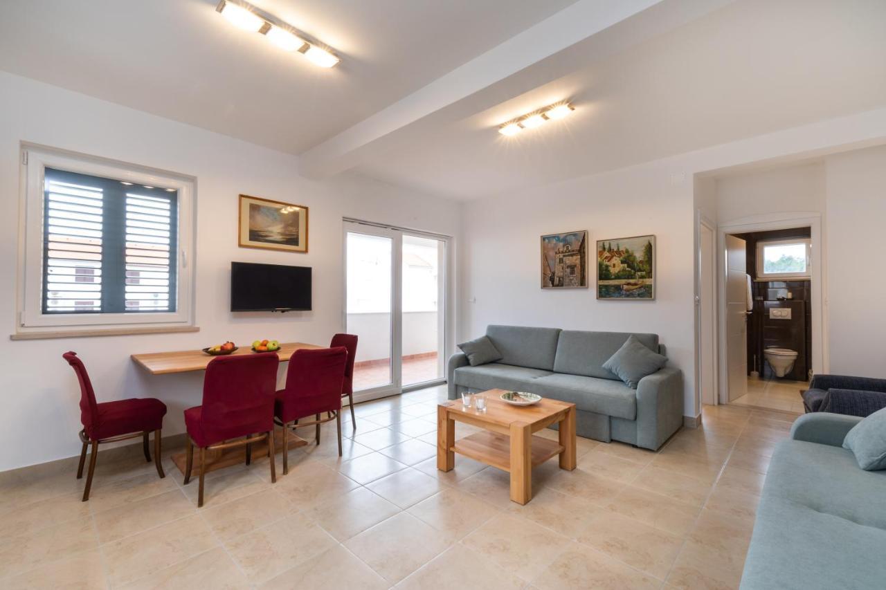 Villa Iva Mirce Exteriér fotografie